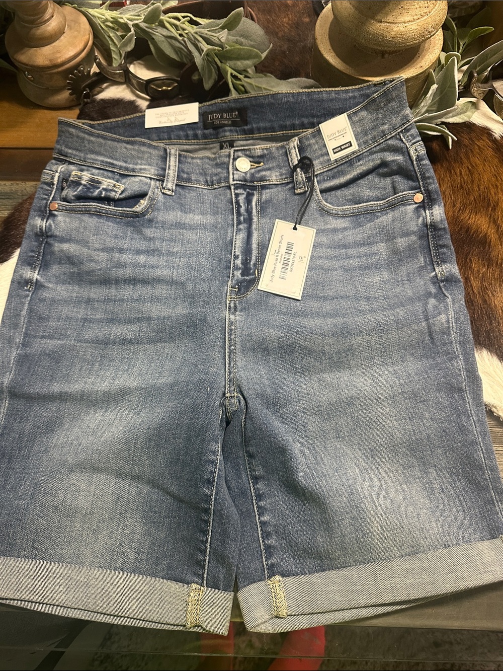 NWT Judy Blue Light Wash Denim Bermuda Shorts - Light Blue